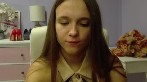 Emilly online show from 12.04.24
