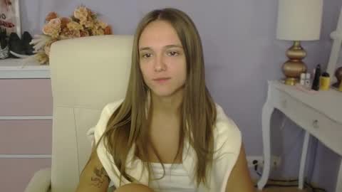 Emilly online show from 11.16.25