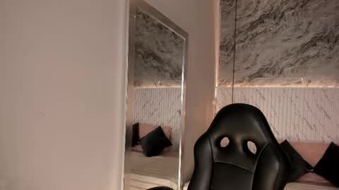 emilly_mell online show from 09.30.25