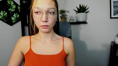 Emilly online show from 12.04.24
