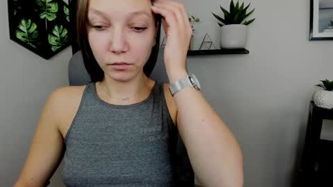Emilly online show from 12.17.24