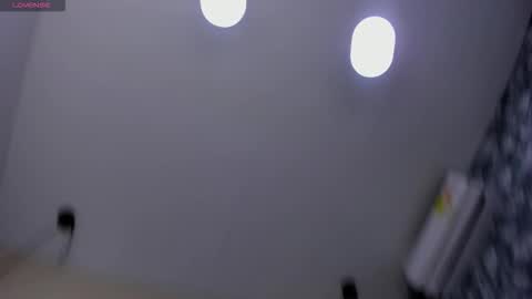 Snapshot of emillyharper_ chatting on 11.01.25 emillyharper_ online show from 11.01.25