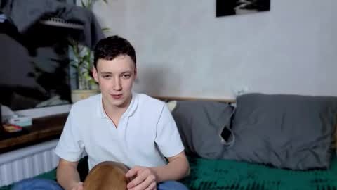 Snapshot of emily0303 chatting on 10.11.25 emily0303 online show from 10.11.25