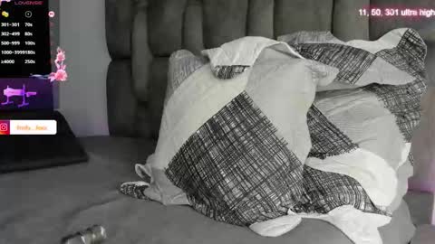 Emily online show from 02.05.26