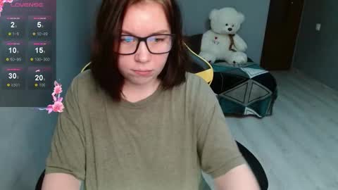 Emily 3 online show from 11.04.25