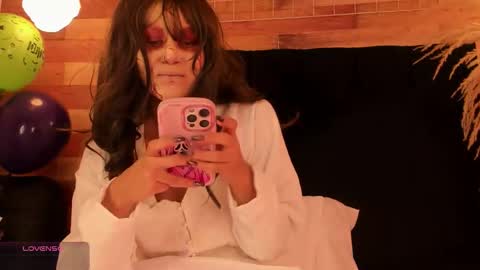 emily_brown04 online show from 10.31.25