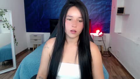Emily Carter online show from 01.22.25