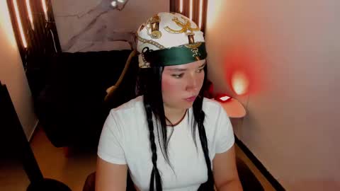 Emily Carter online show from 09.22.25