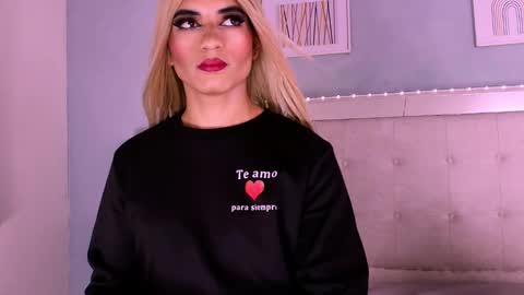 emily_castillo1_ online show from 09.27.25