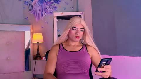 emily_castillo1_ online show from 05.22.26