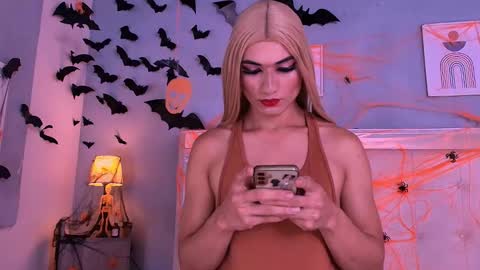 emily_castillo_1 online show from 10.21.25