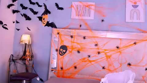 emily_castillo_1 online show from 10.31.25