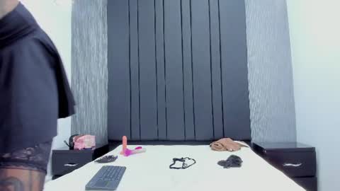 Snapshot of emily_collins69 chatting on 07.22.26 Emily online show from 07.22.26