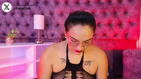 Snapshot of emily_foxyy chatting on 05.17.26 Emily online show from 05.17.26