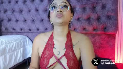 Snapshot of emily_foxyy chatting on 05.26.26 Emily online show from 05.26.26