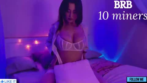 Snapshot of emily_gin chatting on 02.27.25 EMILY online show from 02.27.25