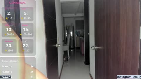 independet model online show from 10.21.25