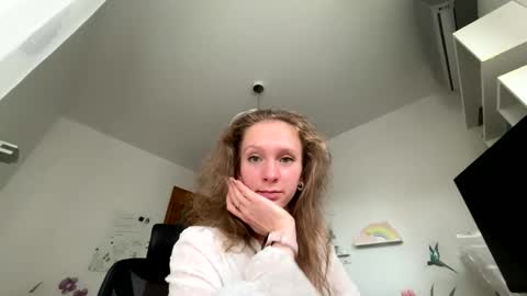 Snapshot of emily_in_parisss chatting on 10.01.25 Emily  online show from 10.01.25
