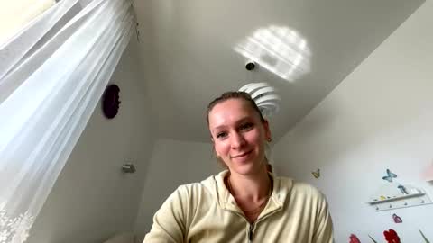 Snapshot of emily_in_parisss chatting on 10.02.25 Emily  online show from 10.02.25