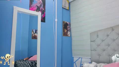 Emily jhon online show from 10.31.25