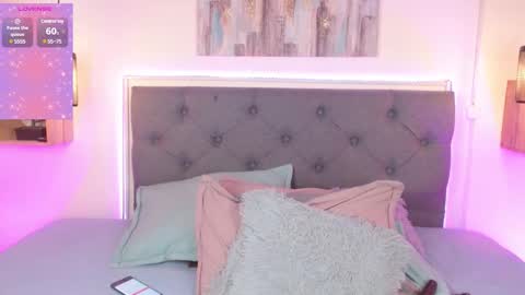 Snapshot of emily_leinn chatting on 02.15.25 E M I L Y online show from 02.15.25
