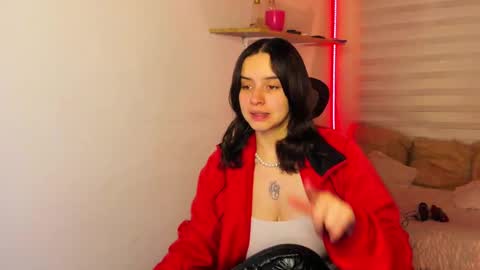 emily_lindey online show from 11.11.25