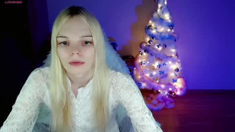 Lia online show from 12.26.24