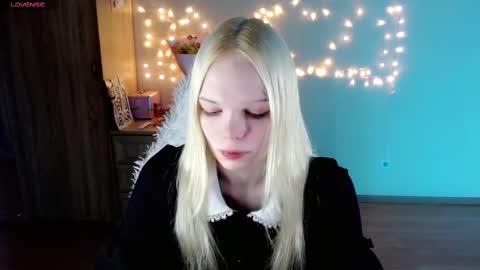 Lia online show from 02.26.25