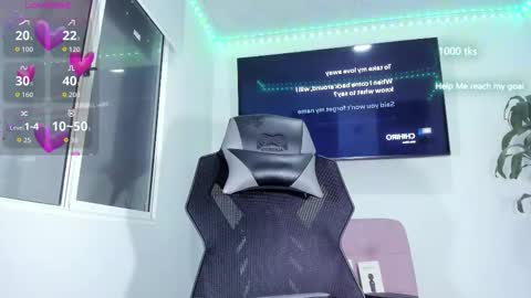 Snapshot of emily_palmeer chatting on 10.14.25 emily_palmeer online show from 10.14.25