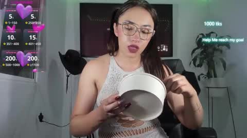 Snapshot of emily_palmeer chatting on 10.20.25 emily_palmeer online show from 10.20.25