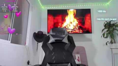 Snapshot of emily_palmeer chatting on 10.27.25 emily_palmeer online show from 10.27.25