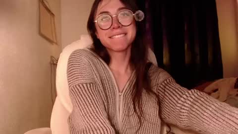 emily_pearl_ online show from 12.20.24