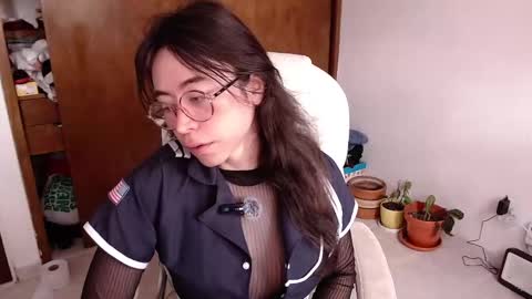 emily_pearl_ online show from 09.11.25