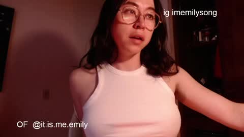 emily_pearl_ online show from 04.27.26