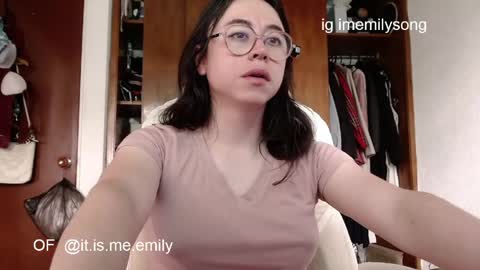 emily_pearl_ online show from 05.23.26