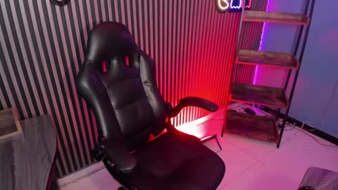 Emily  online show from 03.07.25