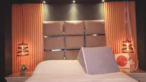 Emily online show from 11.12.25