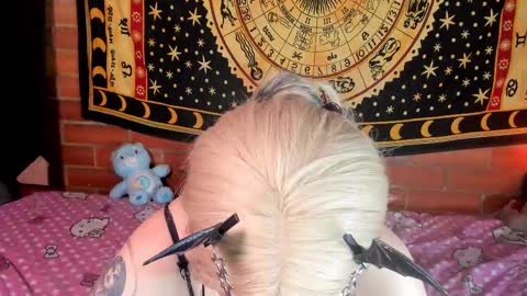 emily_salvatore online show from 02.05.25