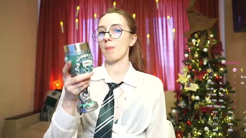 Lia online show from 01.05.25