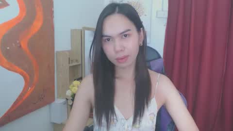 emily_xo143 online show from 05.25.26