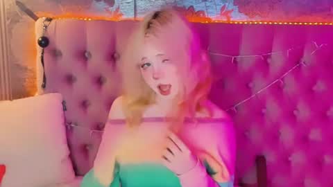 Baby Emelli online show from 07.03.26