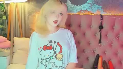 Baby Emelli online show from 08.04.26