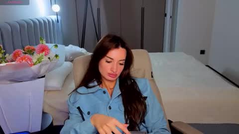 Snapshot of emilybit chatting on 09.15.25 Emily online show from 09.15.25