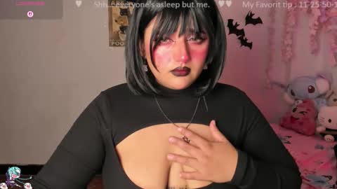 Snapshot of emilycollei chatting on 10.22.25 Emily online show from 10.22.25
