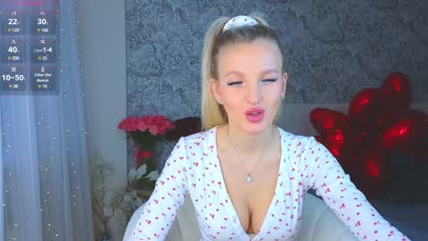 emilydancee online show from 12.13.24