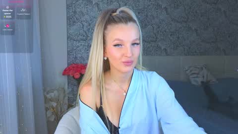 emilydancee online show from 12.14.24