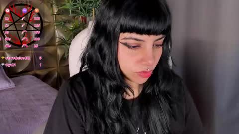 Snapshot of emilydarkwood chatting on 10.17.25  Emily  online show from 10.17.25