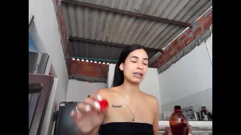 Snapshot of emilydauz chatting on 09.19.25 Camila online show from 09.19.25