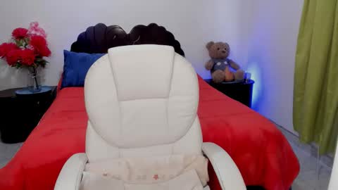  Emily Dolshe  online show from 02.25.26