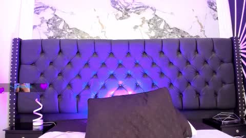 Snapshot of emilyevanss1_ chatting on 02.01.26 Emily online show from 02.01.26